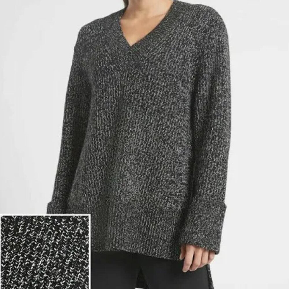 NEW Athleta Shasta V-Neck Sweater size XS